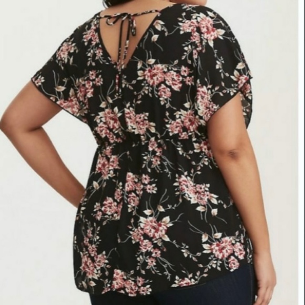 T O R R I D Chiffon Wrap Black Floral Kimono Top - image 2